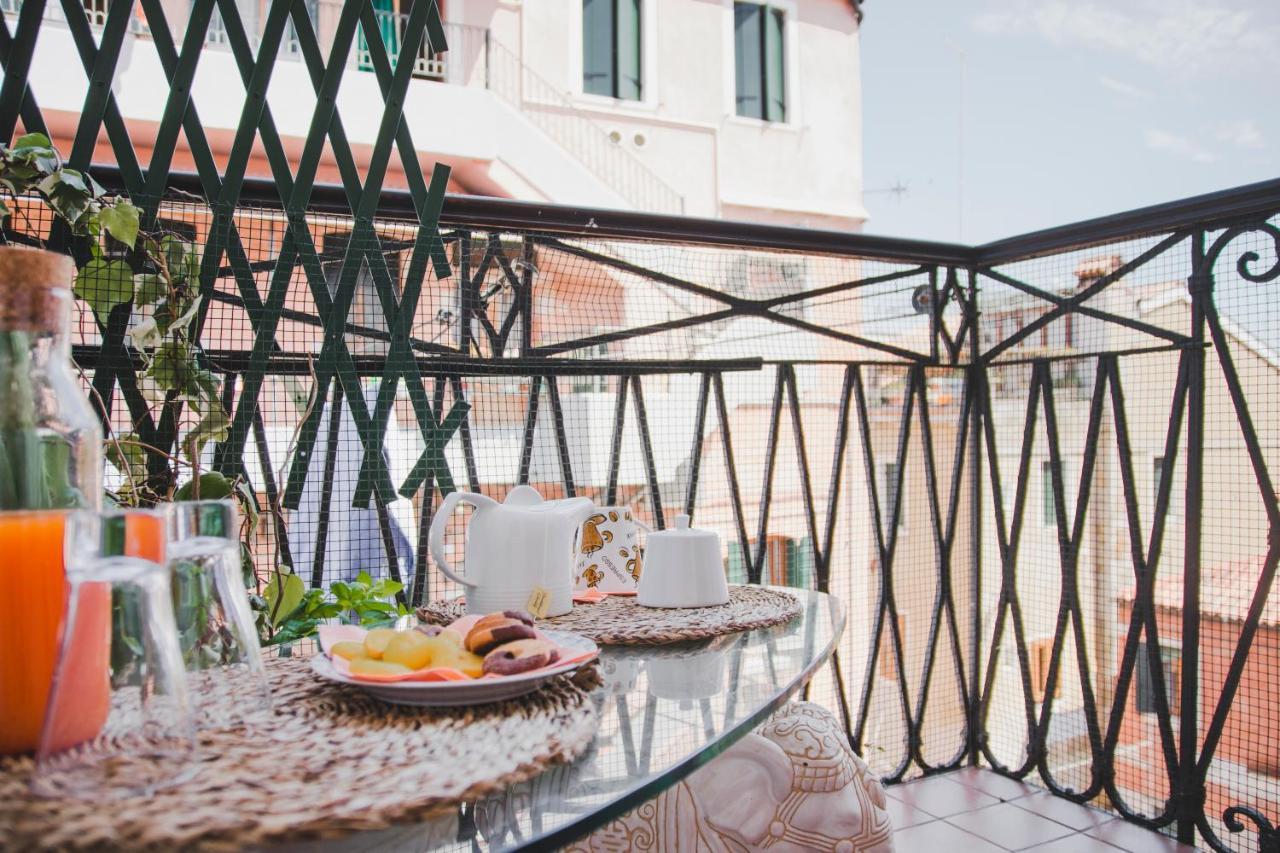 Ca Giardini Apartments In Biennale By Bricola Apartments Venice Exterior photo